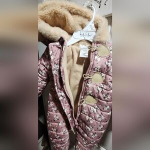 Heavyweight/ Faux fur baby winter pram. NWT. 3/6 month.